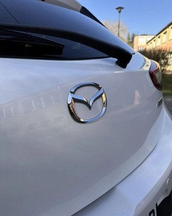 Mazda 2 cena 47999 przebieg: 111600, rok produkcji 2017 z Warszawa małe 254